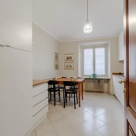 Guesthost - S Secret Spot Terrace And Charm * Турин