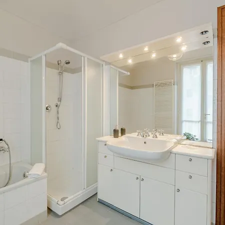 Guesthost - S Secret Spot Terrace And Charm