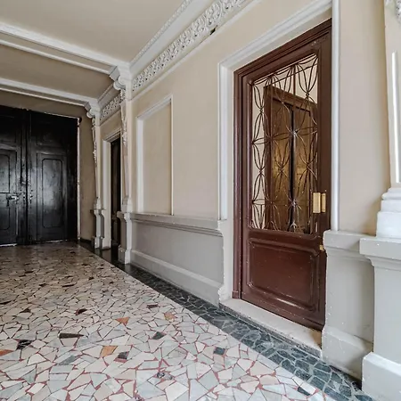 Guesthost - S Secret Spot Terrace And Charm Apartamento Turim